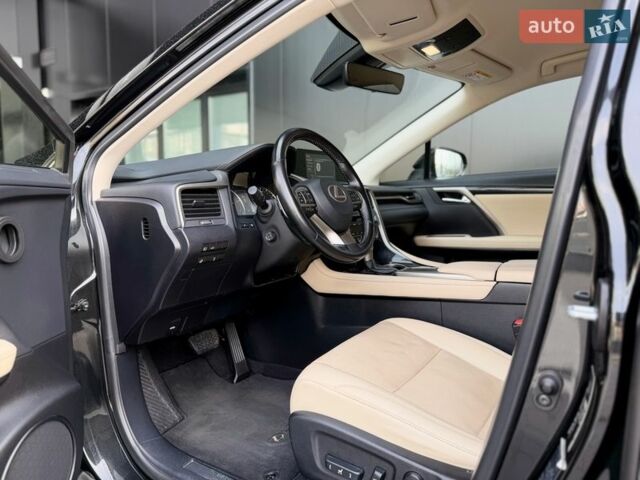 Черный Лексус РХ, объемом двигателя 2 л и пробегом 79 тыс. км за 45400 $, фото 8 на Automoto.ua