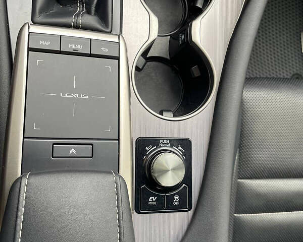 Лексус РХ 2020 в Виннице на Automoto.ua Черный Лексус РХ, объемом двигателя 3.5 л и пробегом 74 тыс. км за 55000 $, фото 69 на Automoto.ua