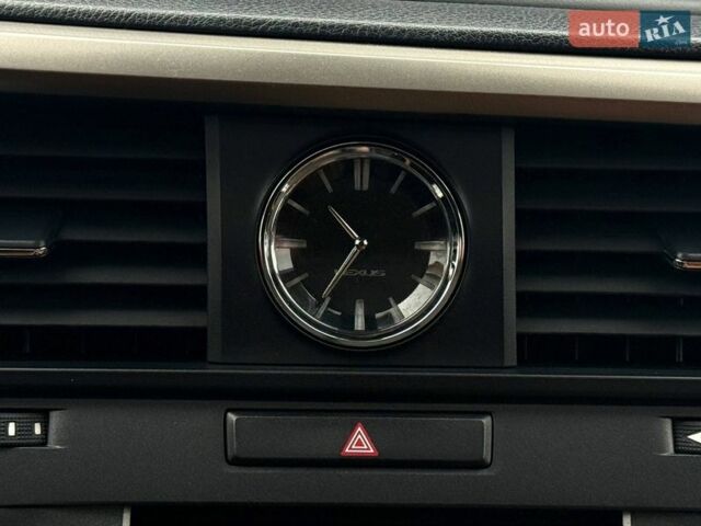 Чорний Лексус РХ, об'ємом двигуна 3.46 л та пробігом 175 тис. км за 39999 $, фото 33 на Automoto.ua