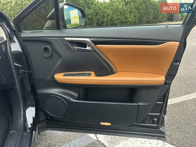 Черный Лексус РХ, объемом двигателя 2 л и пробегом 145 тыс. км за 34000 $, фото 28 на Automoto.ua