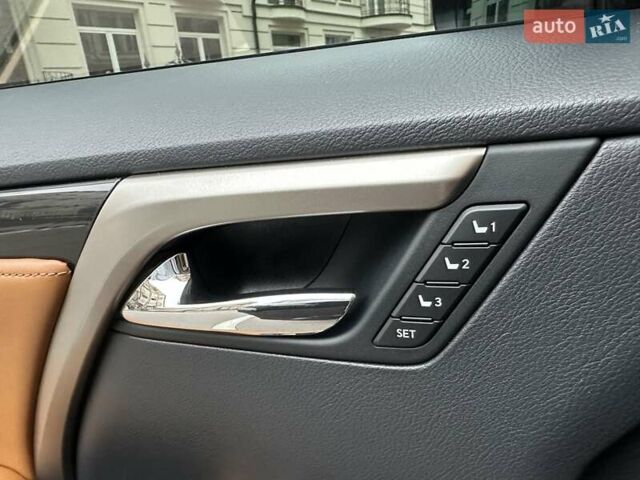 Черный Лексус РХ, объемом двигателя 3.46 л и пробегом 46 тыс. км за 55400 $, фото 35 на Automoto.ua