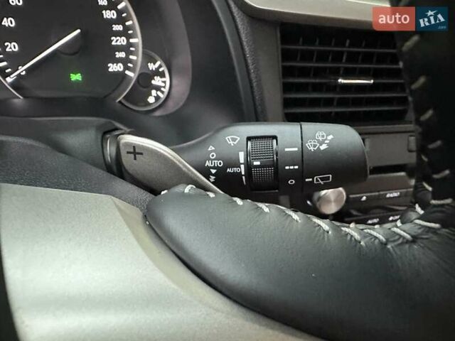 Черный Лексус РХ, объемом двигателя 3.46 л и пробегом 46 тыс. км за 55400 $, фото 46 на Automoto.ua