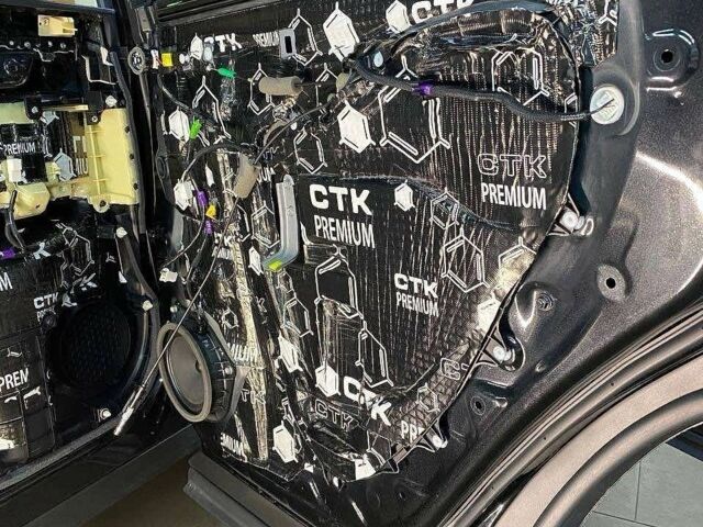 Чорний Лексус РХ, об'ємом двигуна 3.5 л та пробігом 45 тис. км за 55000 $, фото 10 на Automoto.ua