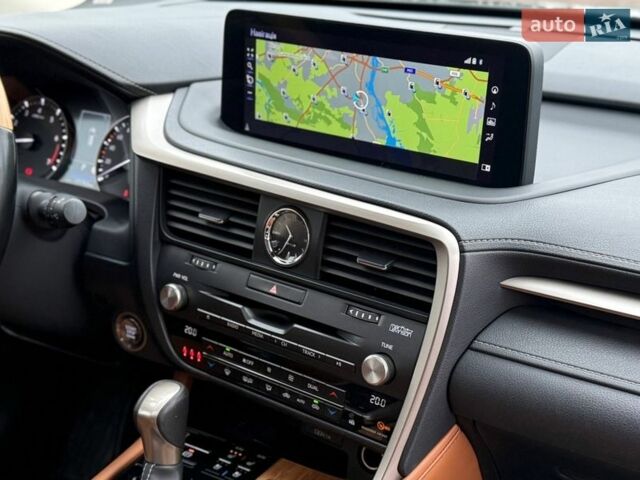 Чорний Лексус РХ, об'ємом двигуна 3.46 л та пробігом 175 тис. км за 39999 $, фото 18 на Automoto.ua