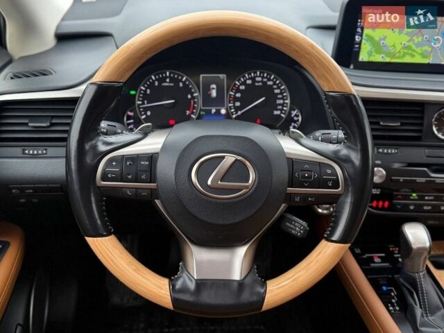 Чорний Лексус РХ, об'ємом двигуна 3.46 л та пробігом 175 тис. км за 39999 $, фото 11 на Automoto.ua