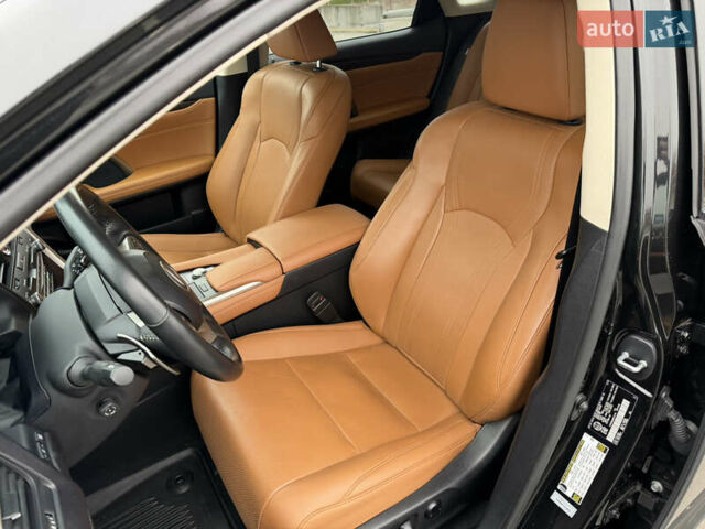 Черный Лексус РХ, объемом двигателя 3.46 л и пробегом 43 тыс. км за 43500 $, фото 19 на Automoto.ua