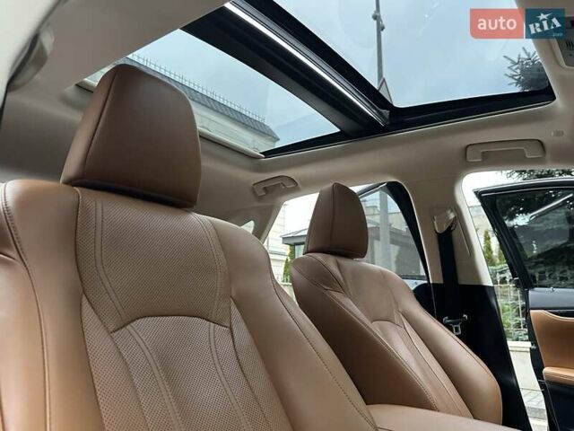 Черный Лексус РХ, объемом двигателя 3.46 л и пробегом 46 тыс. км за 55400 $, фото 67 на Automoto.ua