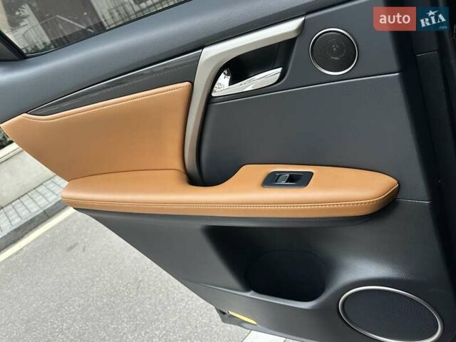 Черный Лексус РХ, объемом двигателя 3.46 л и пробегом 46 тыс. км за 55400 $, фото 79 на Automoto.ua