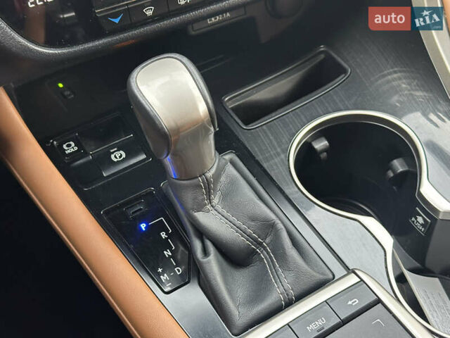 Чорний Лексус РХ, об'ємом двигуна 2 л та пробігом 145 тис. км за 37000 $, фото 44 на Automoto.ua