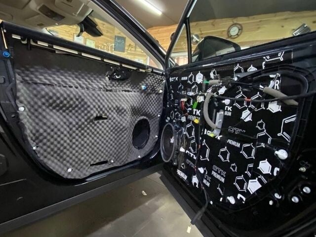 Чорний Лексус РХ, об'ємом двигуна 3.5 л та пробігом 45 тис. км за 55000 $, фото 11 на Automoto.ua
