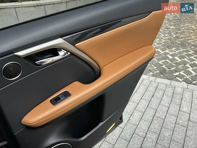 Черный Лексус РХ, объемом двигателя 3.46 л и пробегом 46 тыс. км за 55400 $, фото 84 на Automoto.ua