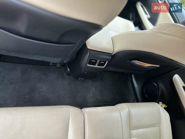 Черный Лексус РХ, объемом двигателя 2 л и пробегом 68 тыс. км за 47000 $, фото 19 на Automoto.ua