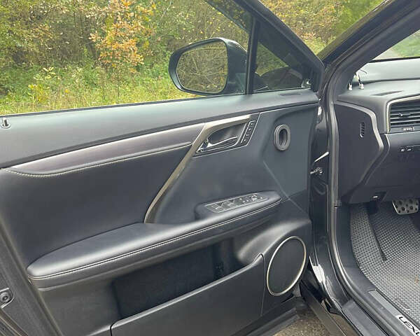 Лексус РХ 2020 в Виннице на Automoto.ua Черный Лексус РХ, объемом двигателя 3.5 л и пробегом 74 тыс. км за 55000 $, фото 43 на Automoto.ua