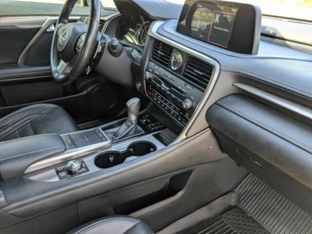 Лексус РХ 2020 в Ивано-Франковске на Automoto.ua Черный Лексус РХ, объемом двигателя 3.5 л и пробегом 31 тыс. км за 15200 $, фото 9 на Automoto.ua