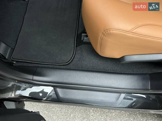 Черный Лексус РХ, объемом двигателя 3.46 л и пробегом 46 тыс. км за 55400 $, фото 80 на Automoto.ua