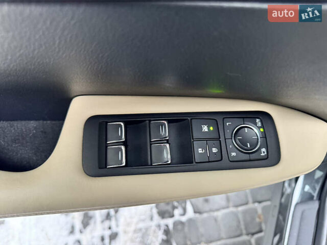 Чорний Лексус РХ, об'ємом двигуна 3.46 л та пробігом 35 тис. км за 49000 $, фото 26 на Automoto.ua