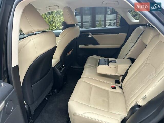 Черный Лексус РХ, объемом двигателя 2 л и пробегом 68 тыс. км за 47000 $, фото 20 на Automoto.ua