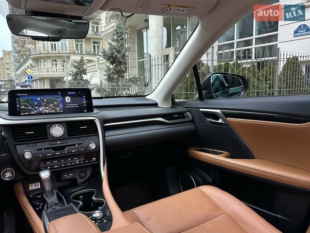 Черный Лексус РХ, объемом двигателя 3.46 л и пробегом 46 тыс. км за 55400 $, фото 73 на Automoto.ua