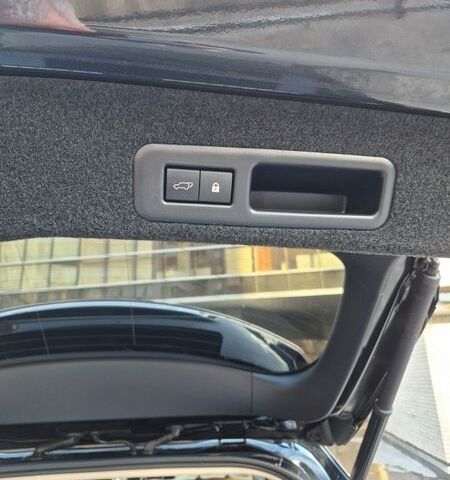 Чорний Лексус РХ, об'ємом двигуна 2 л та пробігом 102 тис. км за 45000 $, фото 12 на Automoto.ua