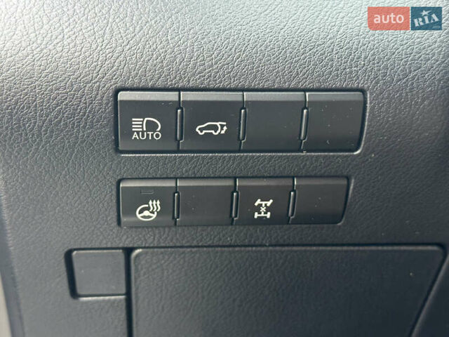 Черный Лексус РХ, объемом двигателя 2 л и пробегом 145 тыс. км за 34000 $, фото 35 на Automoto.ua