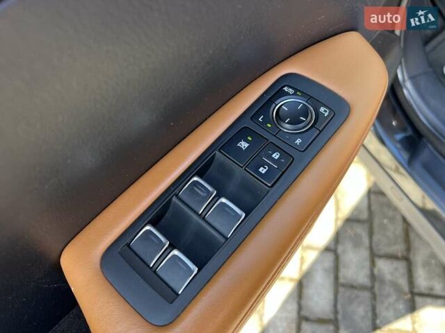 Чорний Лексус РХ, об'ємом двигуна 2 л та пробігом 89 тис. км за 42900 $, фото 30 на Automoto.ua