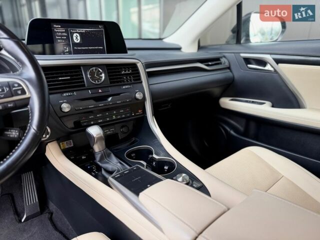 Черный Лексус РХ, объемом двигателя 2 л и пробегом 79 тыс. км за 45400 $, фото 22 на Automoto.ua