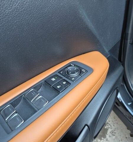 Чорний Лексус РХ, об'ємом двигуна 2 л та пробігом 102 тис. км за 45000 $, фото 19 на Automoto.ua