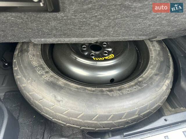 Чорний Лексус РХ, об'ємом двигуна 2 л та пробігом 145 тис. км за 37000 $, фото 23 на Automoto.ua