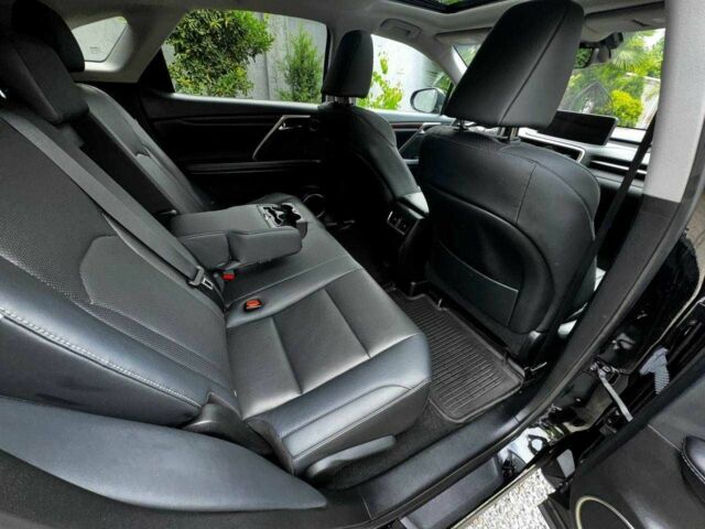 Черный Лексус РХ, объемом двигателя 3 л и пробегом 56 тыс. км за 39000 $, фото 3 на Automoto.ua