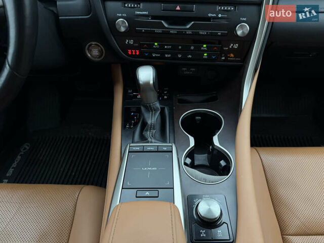 Черный Лексус РХ, объемом двигателя 3.46 л и пробегом 43 тыс. км за 43500 $, фото 24 на Automoto.ua