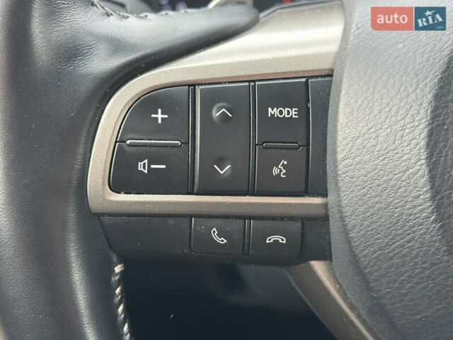 Черный Лексус РХ, объемом двигателя 2 л и пробегом 145 тыс. км за 34000 $, фото 36 на Automoto.ua