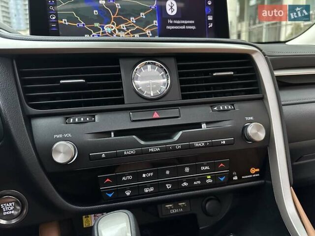 Черный Лексус РХ, объемом двигателя 3.46 л и пробегом 46 тыс. км за 55400 $, фото 51 на Automoto.ua