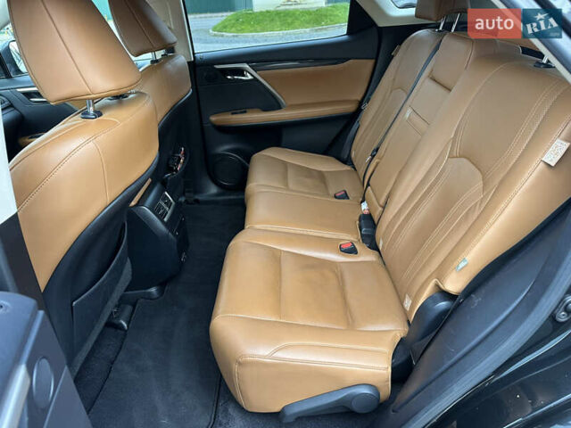 Черный Лексус РХ, объемом двигателя 2 л и пробегом 145 тыс. км за 34000 $, фото 21 на Automoto.ua