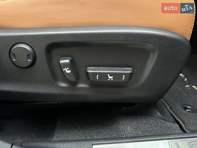 Черный Лексус РХ, объемом двигателя 3.46 л и пробегом 46 тыс. км за 55400 $, фото 69 на Automoto.ua