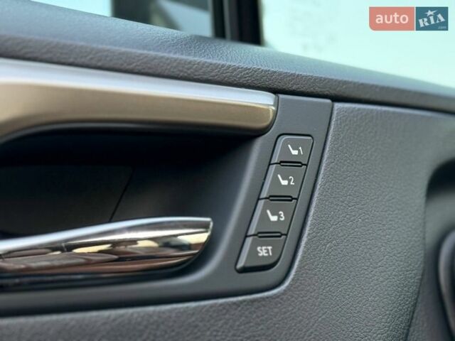 Черный Лексус РХ, объемом двигателя 3.46 л и пробегом 105 тыс. км за 43500 $, фото 31 на Automoto.ua