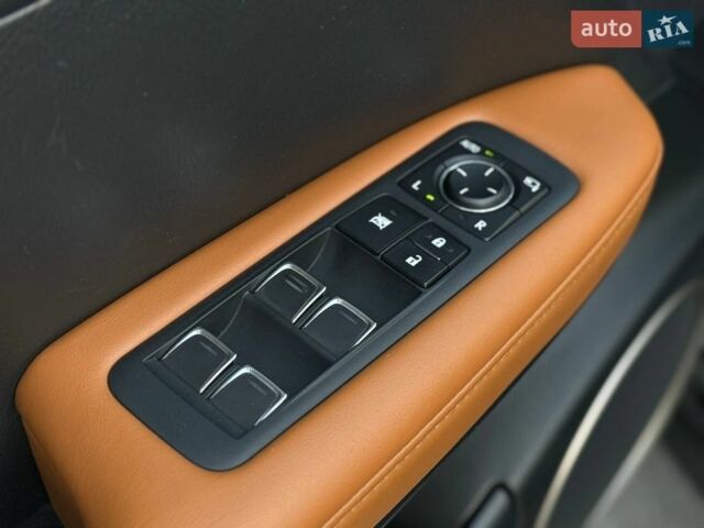 Черный Лексус РХ, объемом двигателя 3.46 л и пробегом 105 тыс. км за 43500 $, фото 32 на Automoto.ua