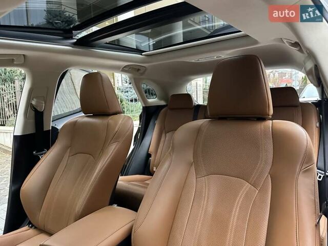 Черный Лексус РХ, объемом двигателя 3.46 л и пробегом 46 тыс. км за 55400 $, фото 31 на Automoto.ua