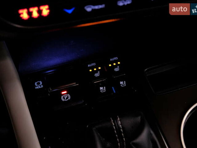 Черный Лексус РХ, объемом двигателя 3.46 л и пробегом 43 тыс. км за 38900 $, фото 31 на Automoto.ua