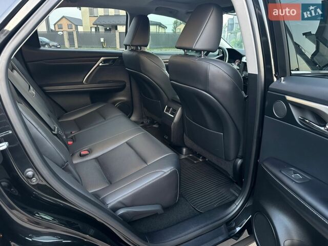 Черный Лексус РХ, объемом двигателя 3.46 л и пробегом 70 тыс. км за 38600 $, фото 20 на Automoto.ua