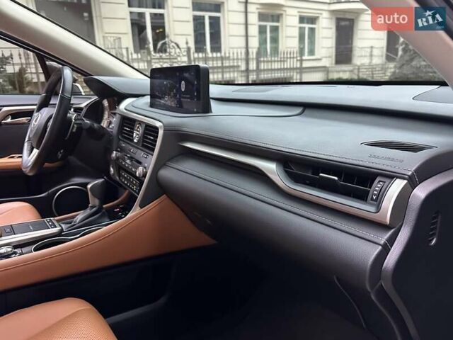 Черный Лексус РХ, объемом двигателя 3.46 л и пробегом 46 тыс. км за 55400 $, фото 65 на Automoto.ua