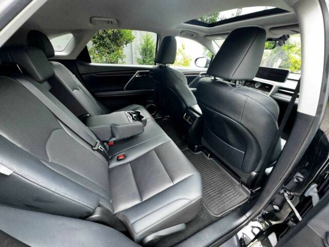 Черный Лексус РХ, объемом двигателя 3 л и пробегом 56 тыс. км за 39000 $, фото 6 на Automoto.ua