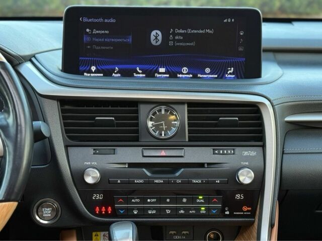 Чорний Лексус РХ, об'ємом двигуна 3.5 л та пробігом 105 тис. км за 43500 $, фото 16 на Automoto.ua