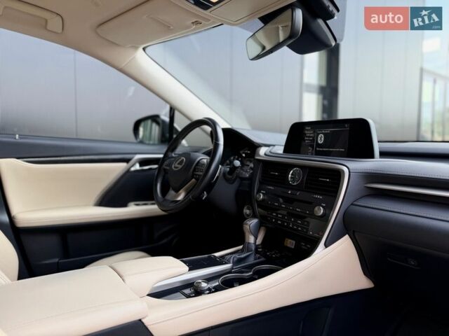 Черный Лексус РХ, объемом двигателя 2 л и пробегом 79 тыс. км за 45400 $, фото 25 на Automoto.ua