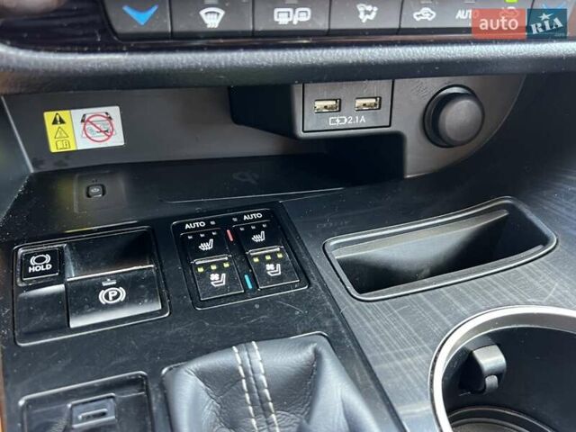 Чорний Лексус РХ, об'ємом двигуна 2 л та пробігом 89 тис. км за 42900 $, фото 23 на Automoto.ua