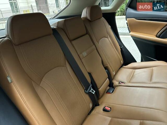 Черный Лексус РХ, объемом двигателя 3.46 л и пробегом 46 тыс. км за 55400 $, фото 82 на Automoto.ua