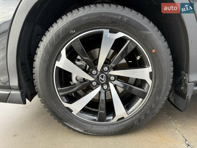 Черный Лексус РХ, объемом двигателя 3.46 л и пробегом 25 тыс. км за 50999 $, фото 85 на Automoto.ua