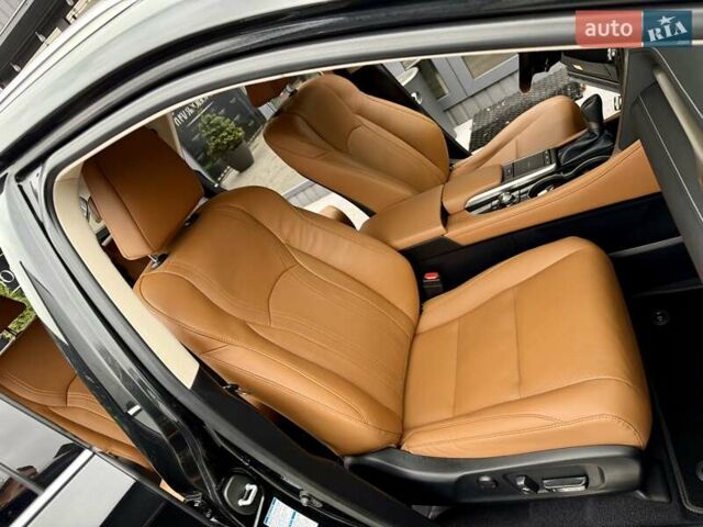 Черный Лексус РХ, объемом двигателя 2 л и пробегом 60 тыс. км за 46900 $, фото 43 на Automoto.ua