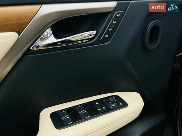 Чорний Лексус РХ, об'ємом двигуна 3.46 л та пробігом 60 тис. км за 41500 $, фото 13 на Automoto.ua