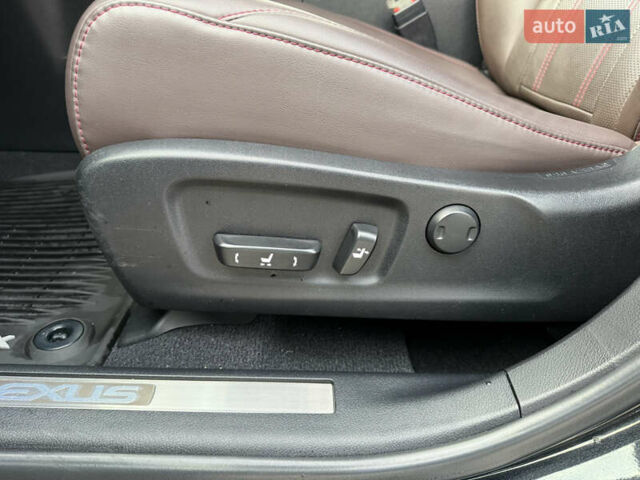 Черный Лексус РХ, объемом двигателя 3.46 л и пробегом 25 тыс. км за 50999 $, фото 72 на Automoto.ua