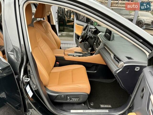 Черный Лексус РХ, объемом двигателя 2 л и пробегом 60 тыс. км за 46900 $, фото 42 на Automoto.ua